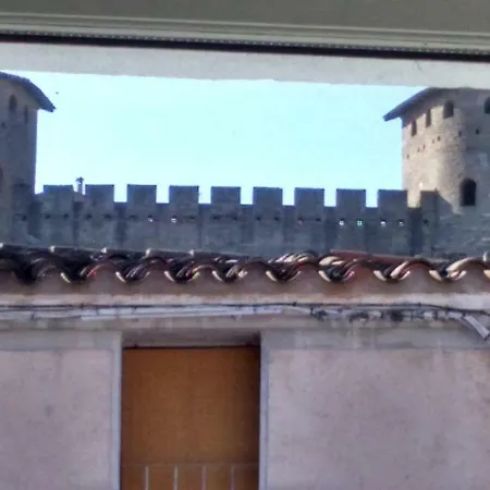 Les 3 Tours 1e Etage Daire