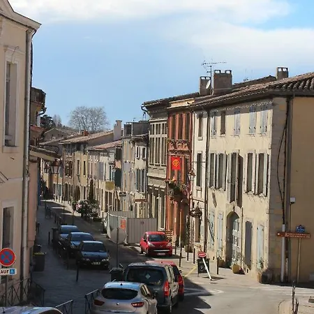 Les 3 Tours 1e Etage Apartament